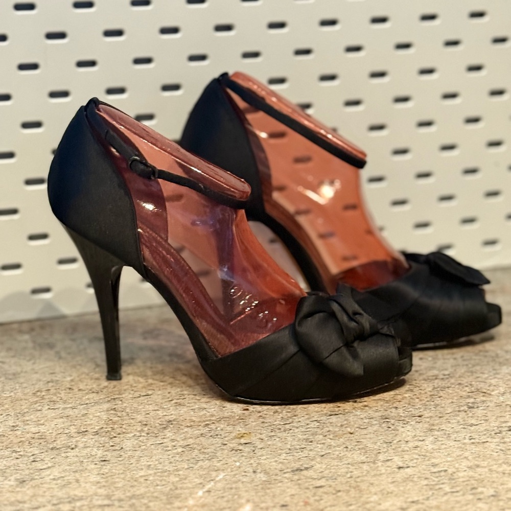 Nina Black Satin Bow Heels 8.5